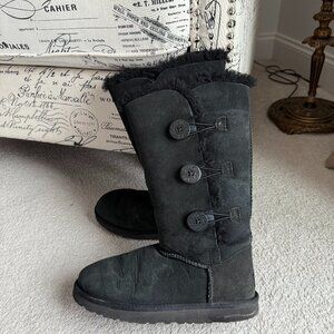 Ugg Black Bailey Button Triplet